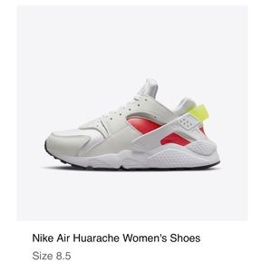 Brand new in box Nike air hurache size 8.5